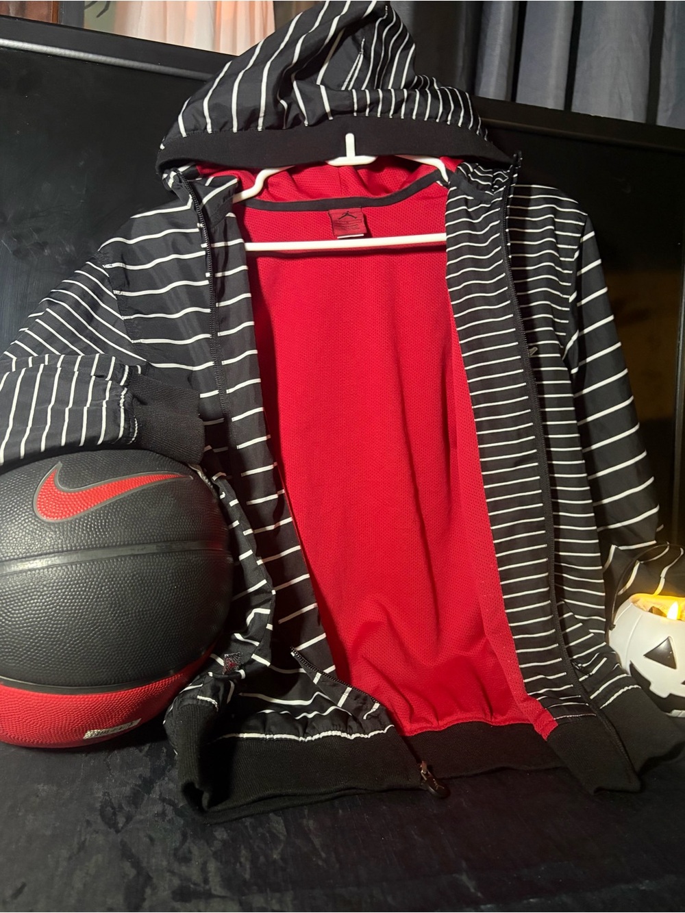 🔥Retro Jordan Jumpman Black/White Striped Hooded Jacket with Red Lining